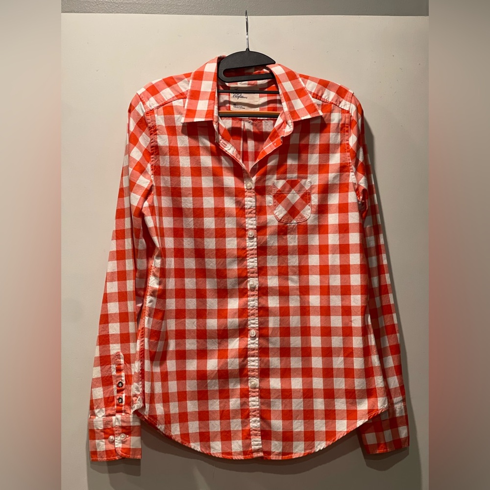 American Eagle Outfitters Red and White Plaid Fabric, Size 10